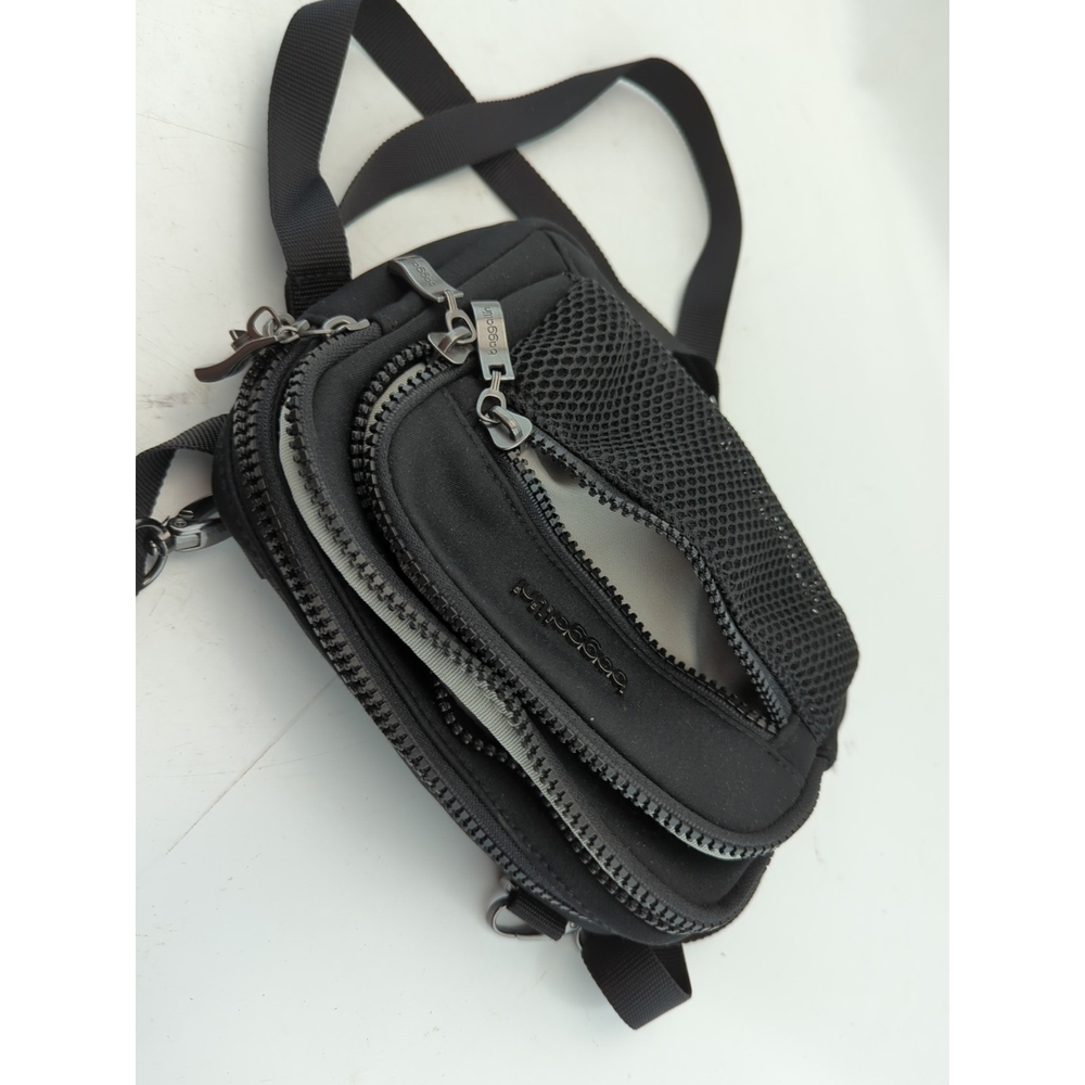 Baggallini Crossbody Bag 7x6x 3 Black - Picture 7 of 7
